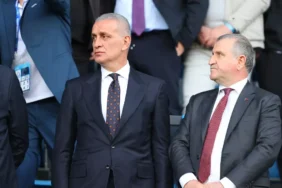 t25_tribune-ayakta-taraftar-882