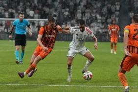 t25_uefa-avrupa-liginde-2-ele-419