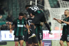 t25_kocaelispor-eyupsporu-tek-238