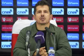 t25_emre-belozoglu-bu-ligde-m-986