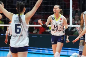 t25_fenerbahce-sultanlar-ligi-923