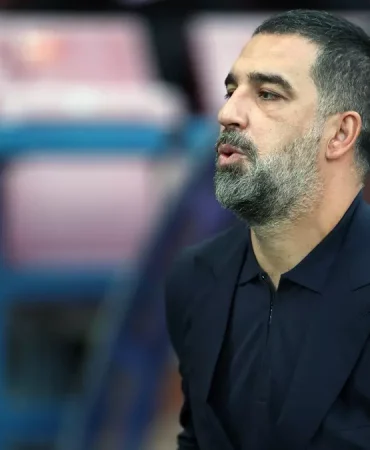 t25_arda-turan-shakhtar-forma-685