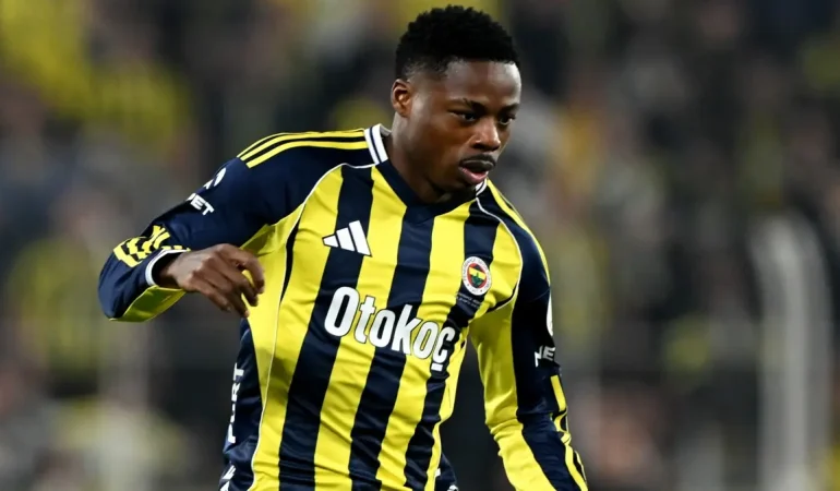 t25_anthony-musabadan-schalke-837