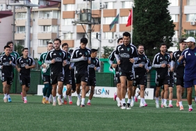 kocaelisporda-sakatliklarini-atlatan-6-isim-takima-dondu-lrng